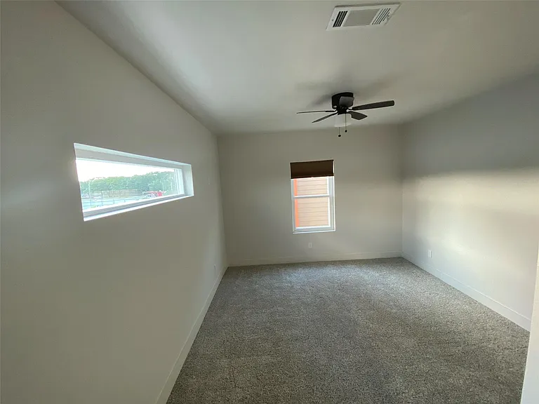 9741 Fabiola Dr — Photo 7