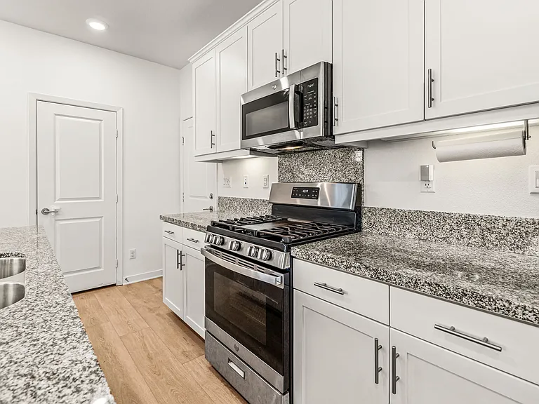35924 Neala Ln — Photo 10
