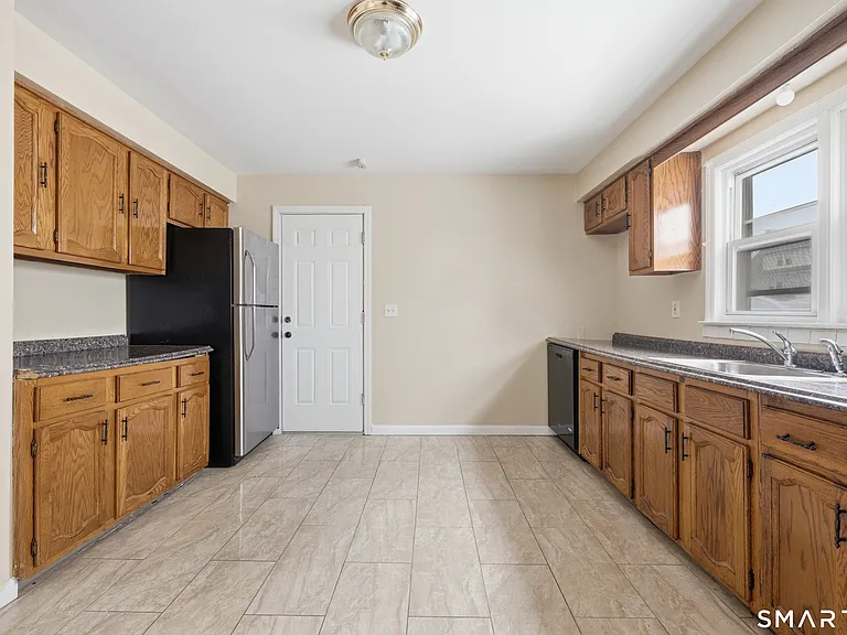 972 Capitol Ave #1 — Photo 9