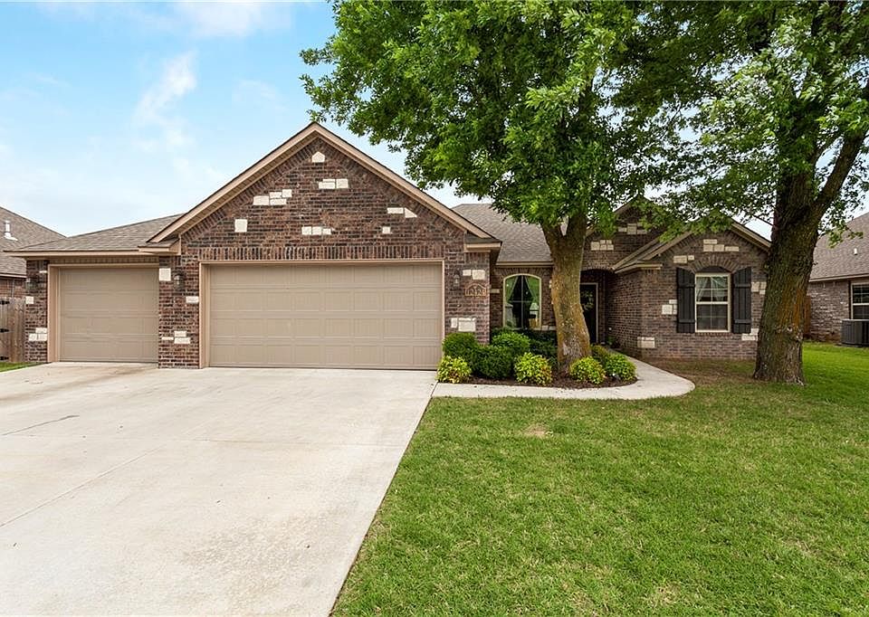 1st image of 12424 Bethel Oaks Dr