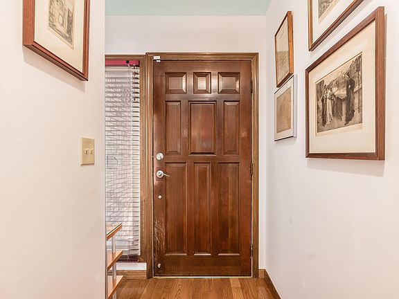 4th image of 4606 Sandringham Dr