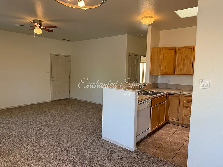 3051 Southern Blvd SE #D — Photo 7