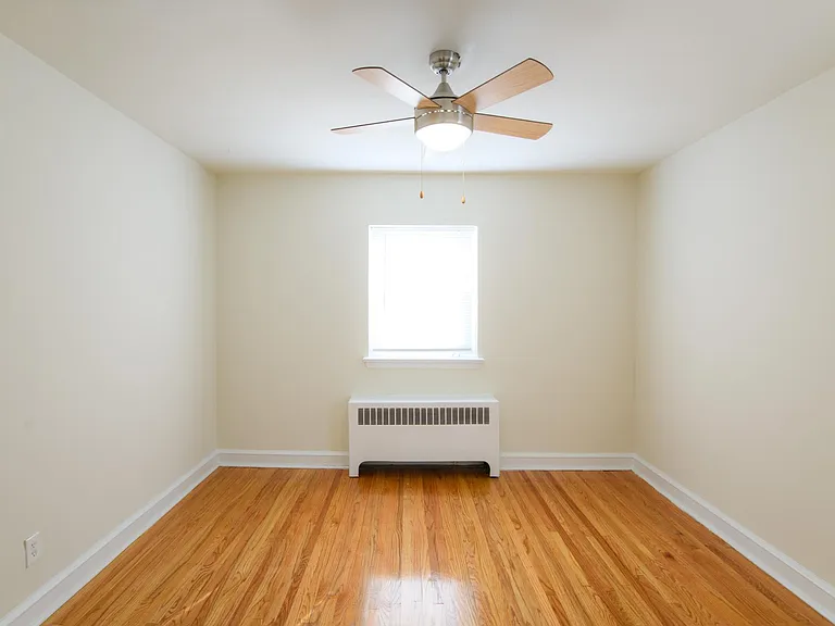 353 W Mount Airy Ave — Photo 12