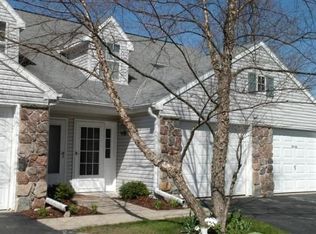 503 Lake Bluff Rd, Thiensville, WI 53092