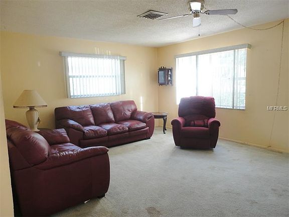 2nd image of 205 NE Monroe Cir N
