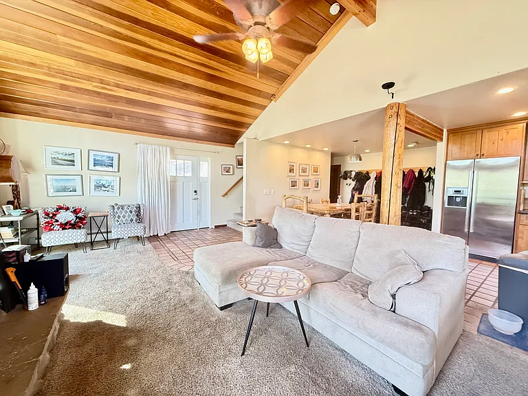 7910 Boothill Dr — Photo 4
