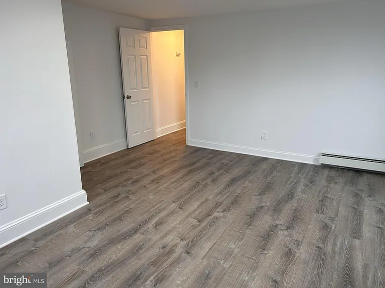 1067 S Clinton Ave #2 — Photo 28