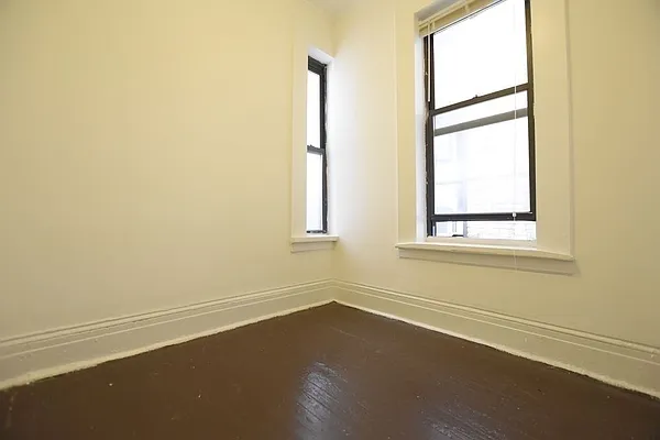 Rented by REAL New York | media 9