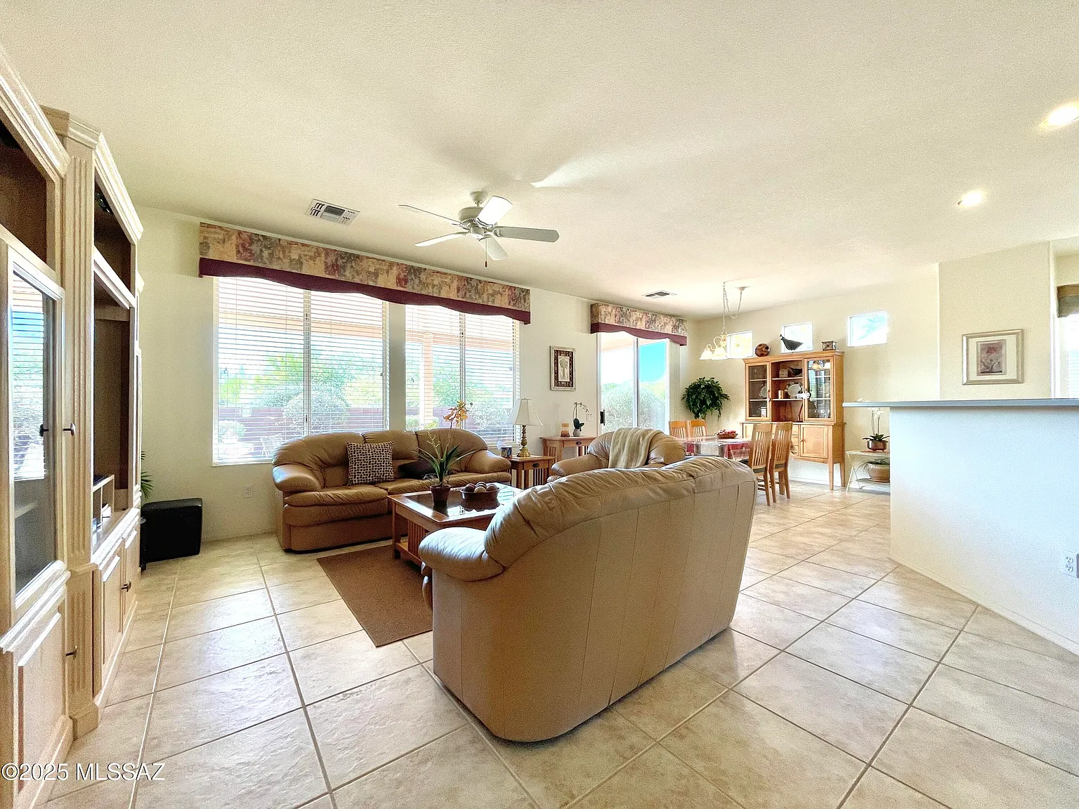 2 bed, 2.0 bath, 1619 sqft, $1,950 — Photo 2