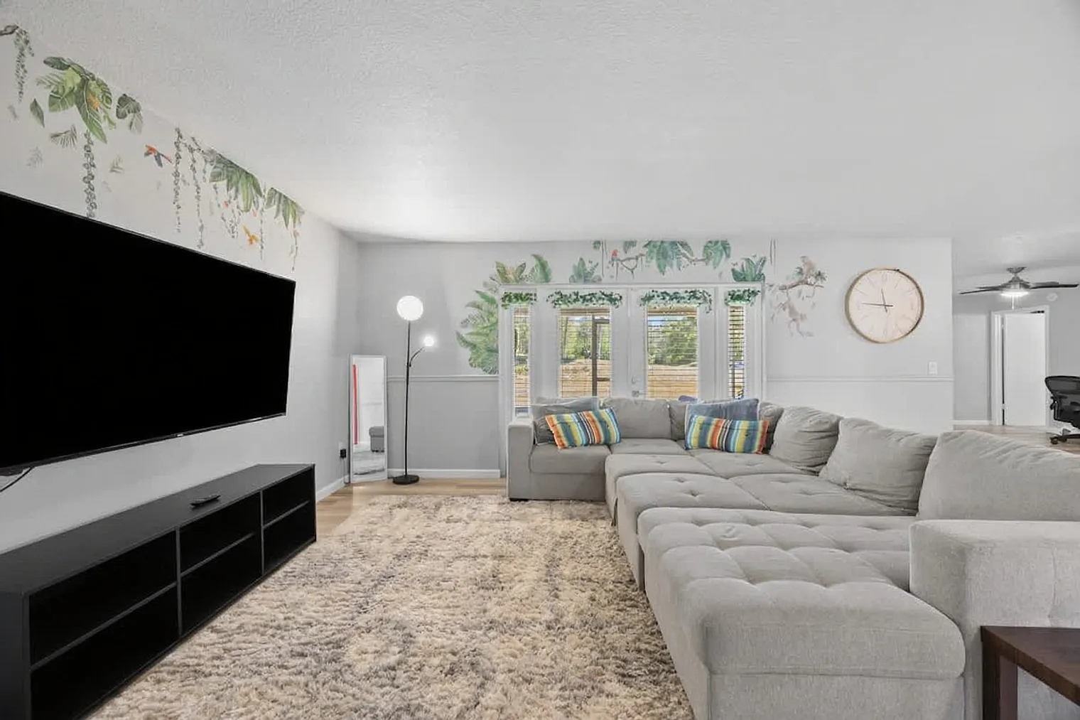 4 bed, 3.0 bath, $4,719 — Photo 2