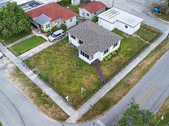 3rd image of 2501 NW 55th Ter
