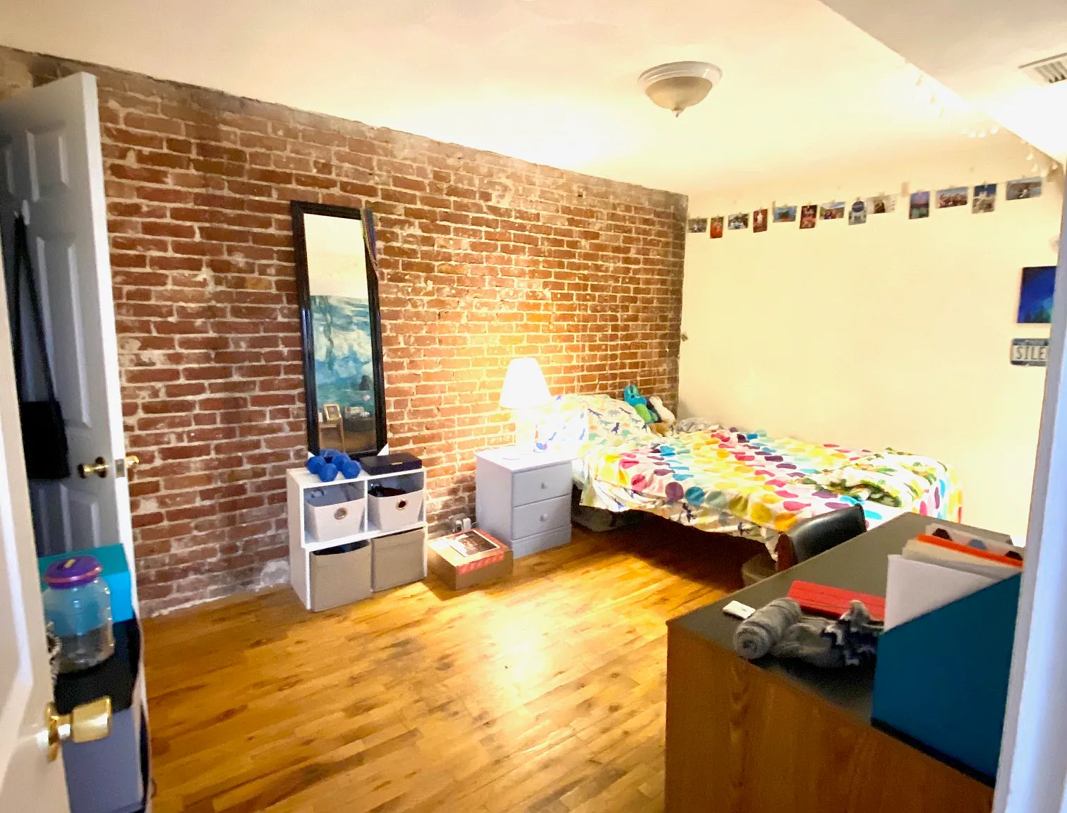 3 bed, 999 sqft, $4,000 — Photo 1