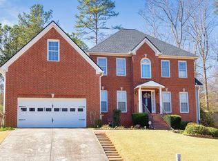 390 Wildwood Lake Ct, Suwanee, GA 30024