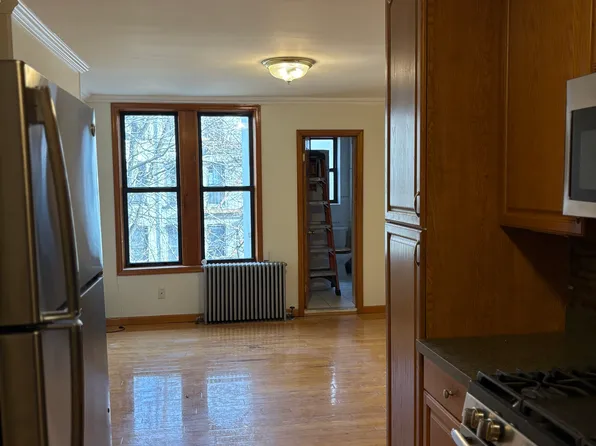 439 17th Street image 1 of 16