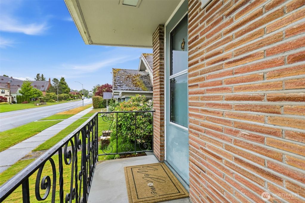 1020 N Tacoma Avenue, Tacoma, WA - View 5