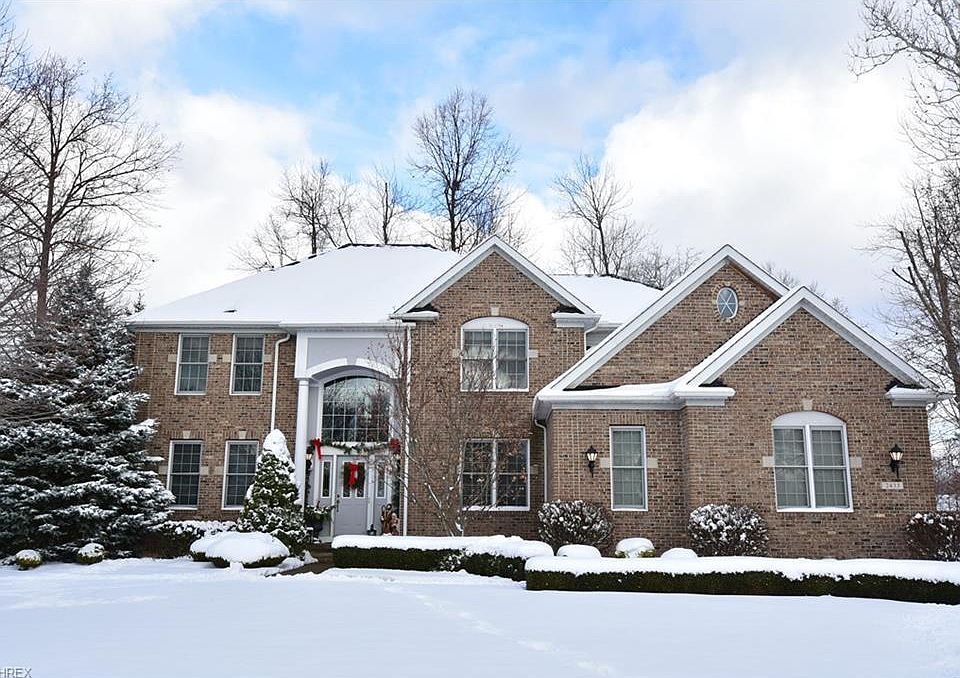 1st image of 2433 Brantwood Dr