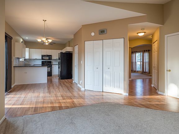2nd image of 2911 Melbourne Ln