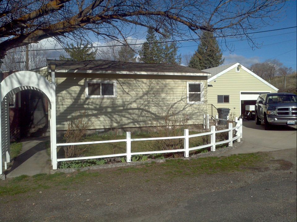 1st image of 112 Goodfellow Ave