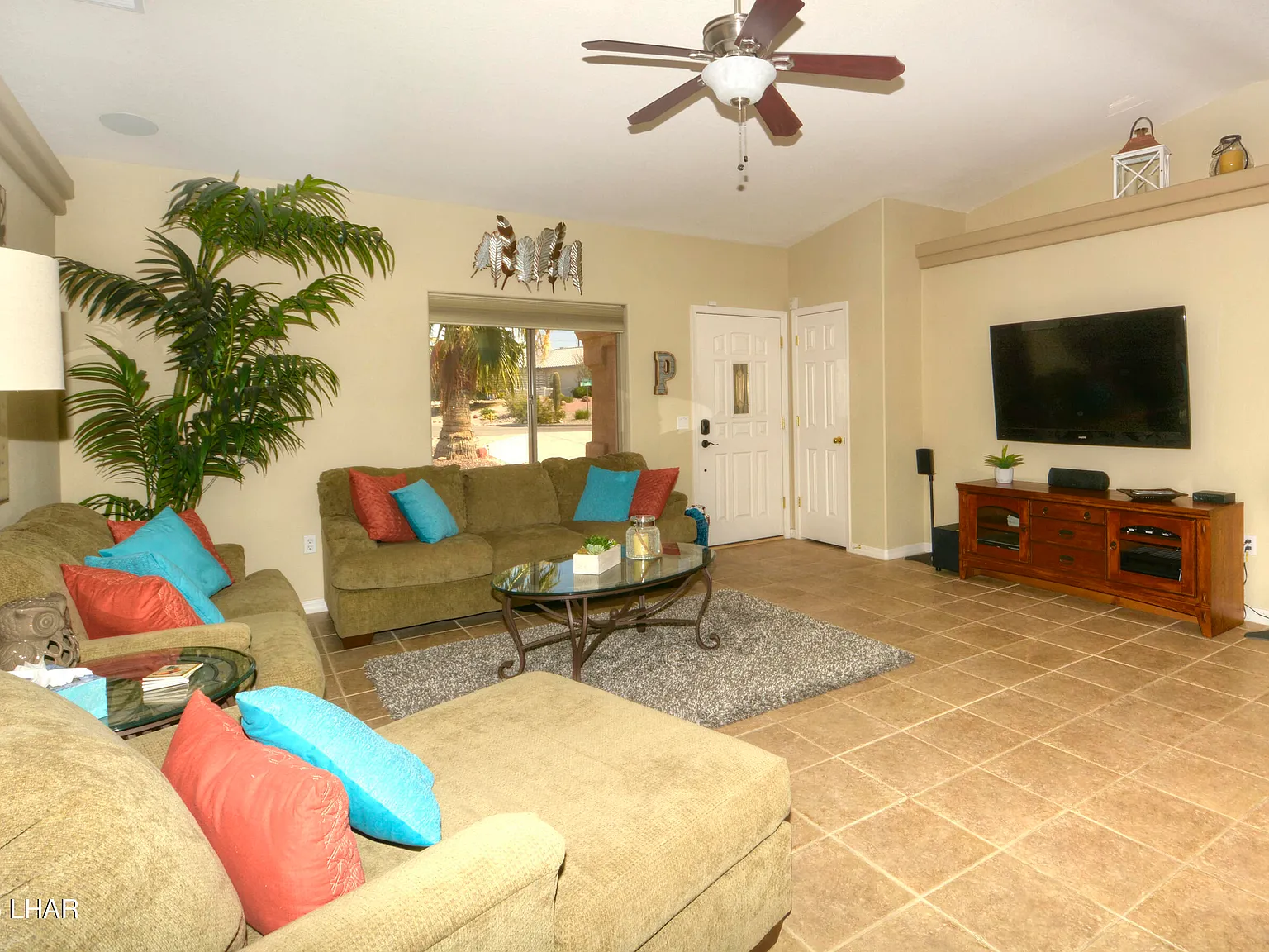 3 bed, 2.0 bath, 1550 sqft, $2,900 — Photo 4