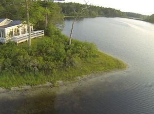 393 Federal Furnace Rd, Plymouth, MA 02360