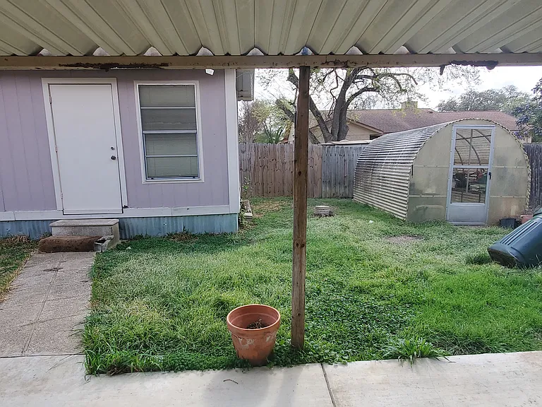 14219 Brook Hollow Blvd — Photo 27