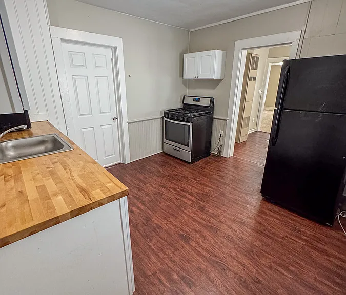 1121 Broadway Ave NW #2 — Photo 7