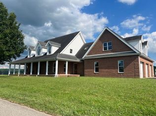 9 Village View Dr, Barboursville, WV 25504