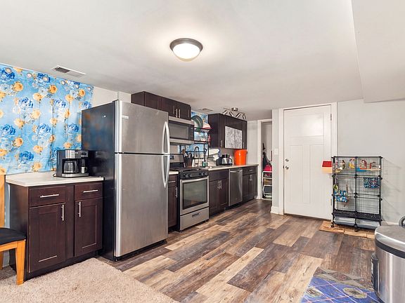 3rd image of 6044 N Fairfield Ave
