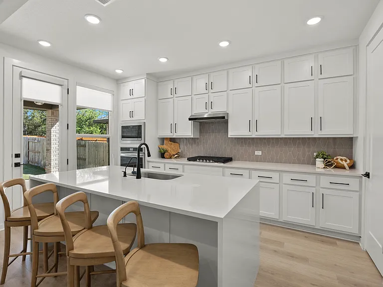 6000 Sean Paul Ln — Photo 4