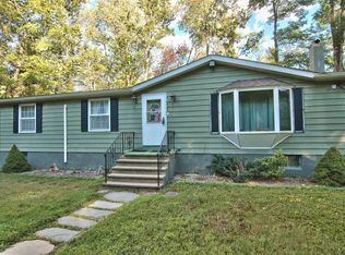 838 Goose Pond Rd, Lake Ariel, PA 18436