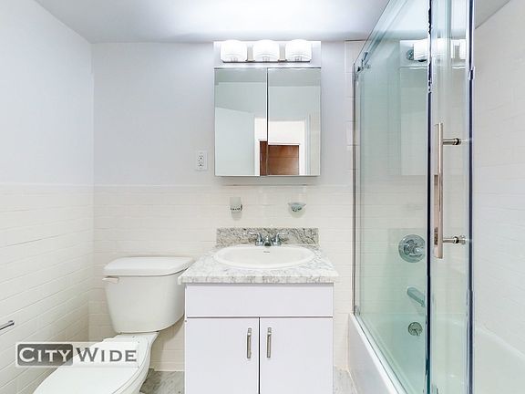 4th image of 405 E 56th St #9S