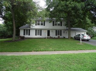 155 Beaconview Ct, Rochester, NY 14617