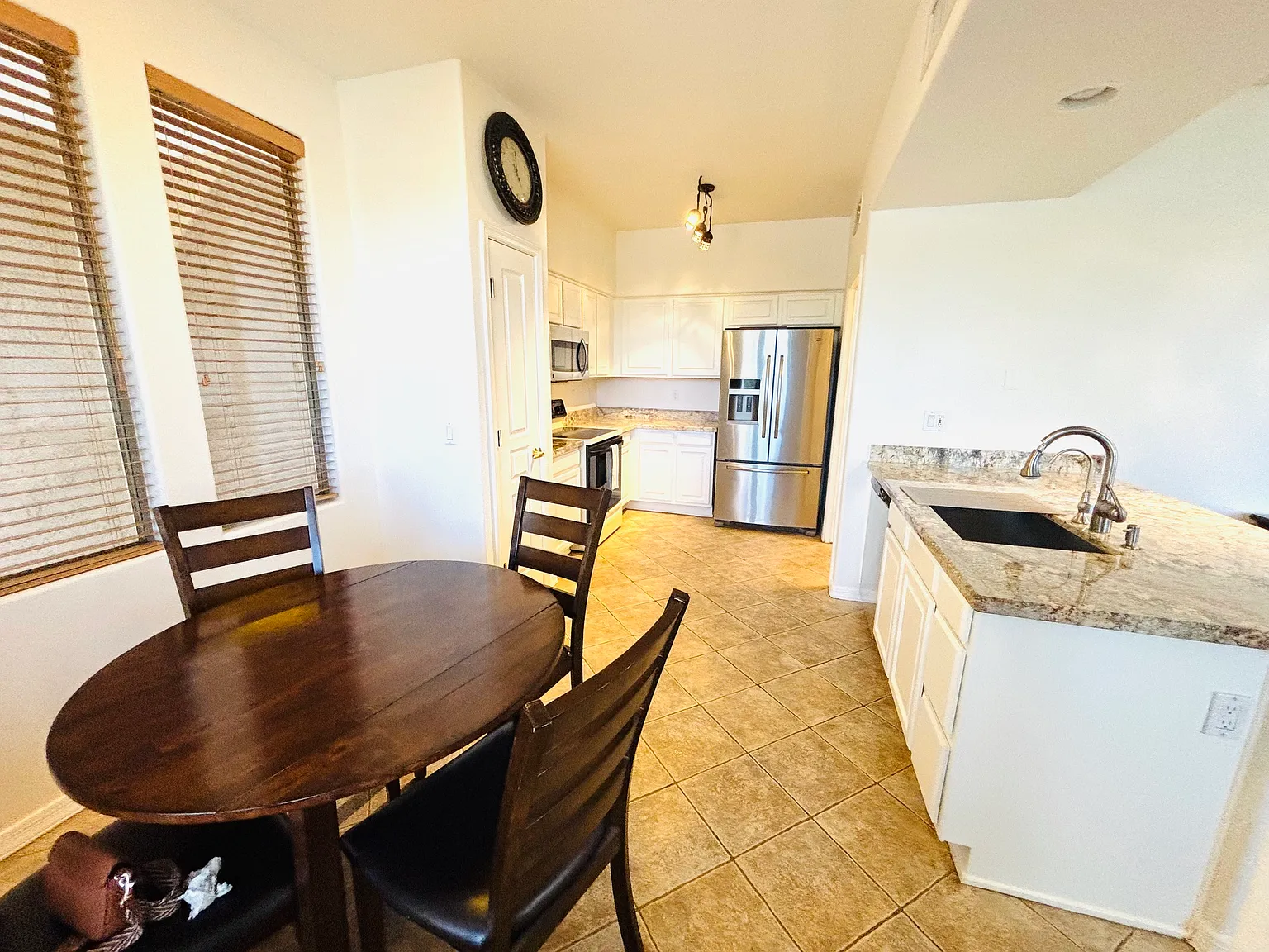2 bed, 1401 sqft, $2,795 — Photo 4