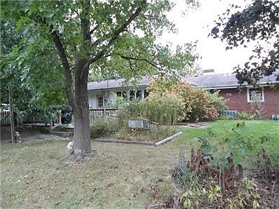 3rd image of 2276 E Cadillac Dr