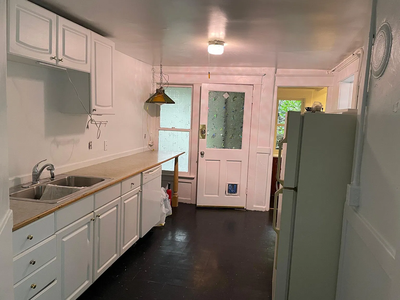 2 bed, 950 sqft, $2,300 — Photo 1