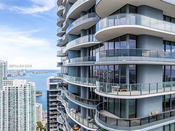 4th image of 1000 Brickell Plz #Penthouse Cu-5307