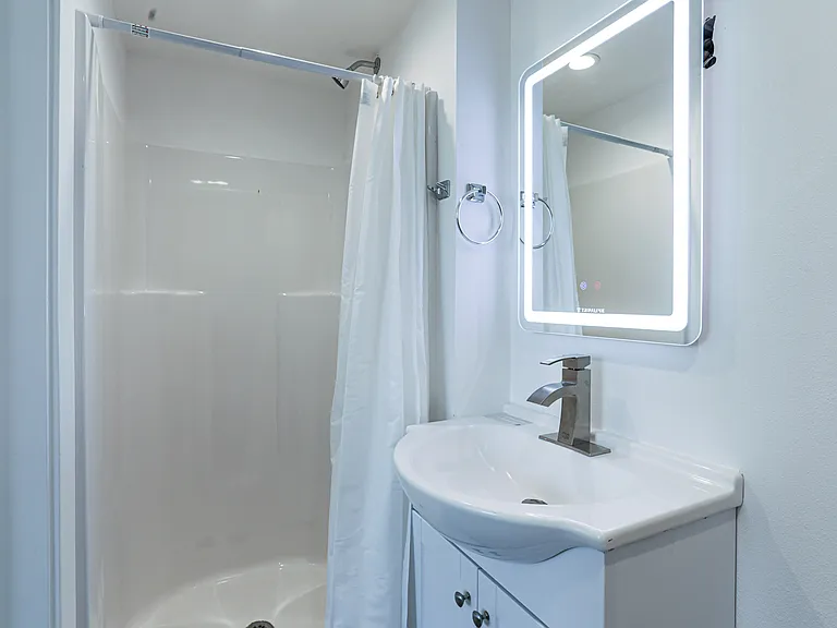 3679 S Halldale Ave — Photo 12