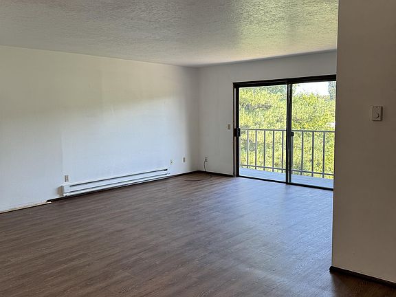 2nd image of 250 SW 3rd St #11236500