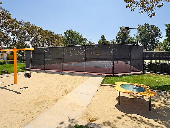 4th image of 3617 Honeyglen Way