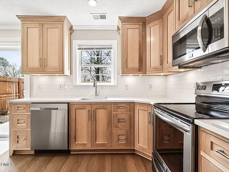 101 Harbor Haven Dr — Photo 13