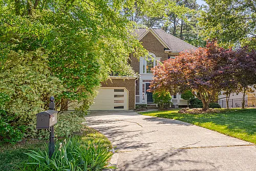 300 Creek Park Dr Photo 1