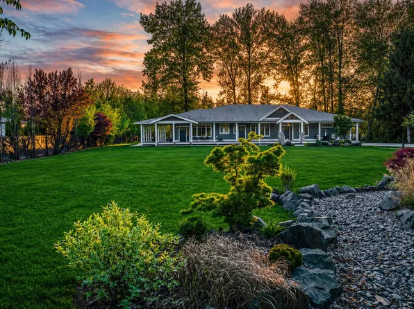 8091 232nd St, Langley, BC V1M 3R8