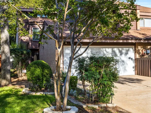 739 Oakwood Trl, Fort Worth, TX 76112