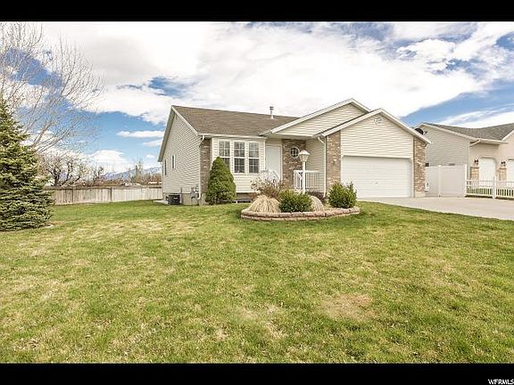 2nd image of 4043 S Rancho Vista Ln