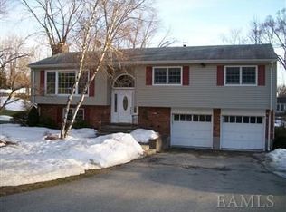 31 Kia Ora Blvd, Mahopac, NY 10541