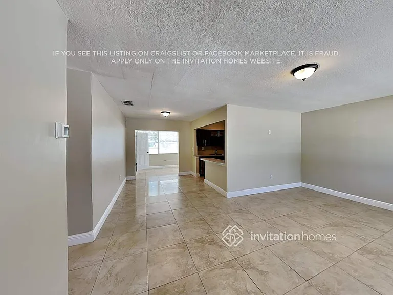 2199 NW 81st Ter — Photo 4
