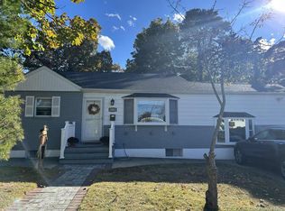 344 Van Buren St, West Babylon, NY 11704