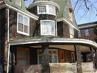 4th image of 5861 Cabanne Ave