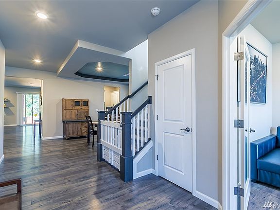 4th image of 13403 187th Avenue Ct E