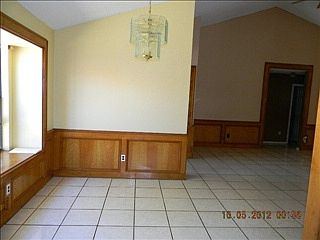 5th image of 1512 Oaks Pl